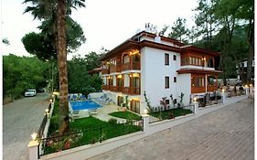 Ayka Hotel